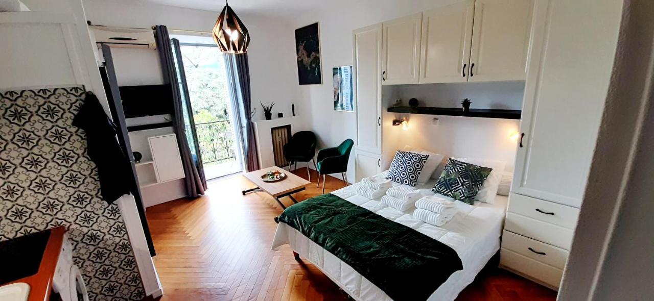 Studio 3 étoiles le 102, Aix les bains centre Thermes Palace le Beau Site Aix-les-Bains Esterno foto